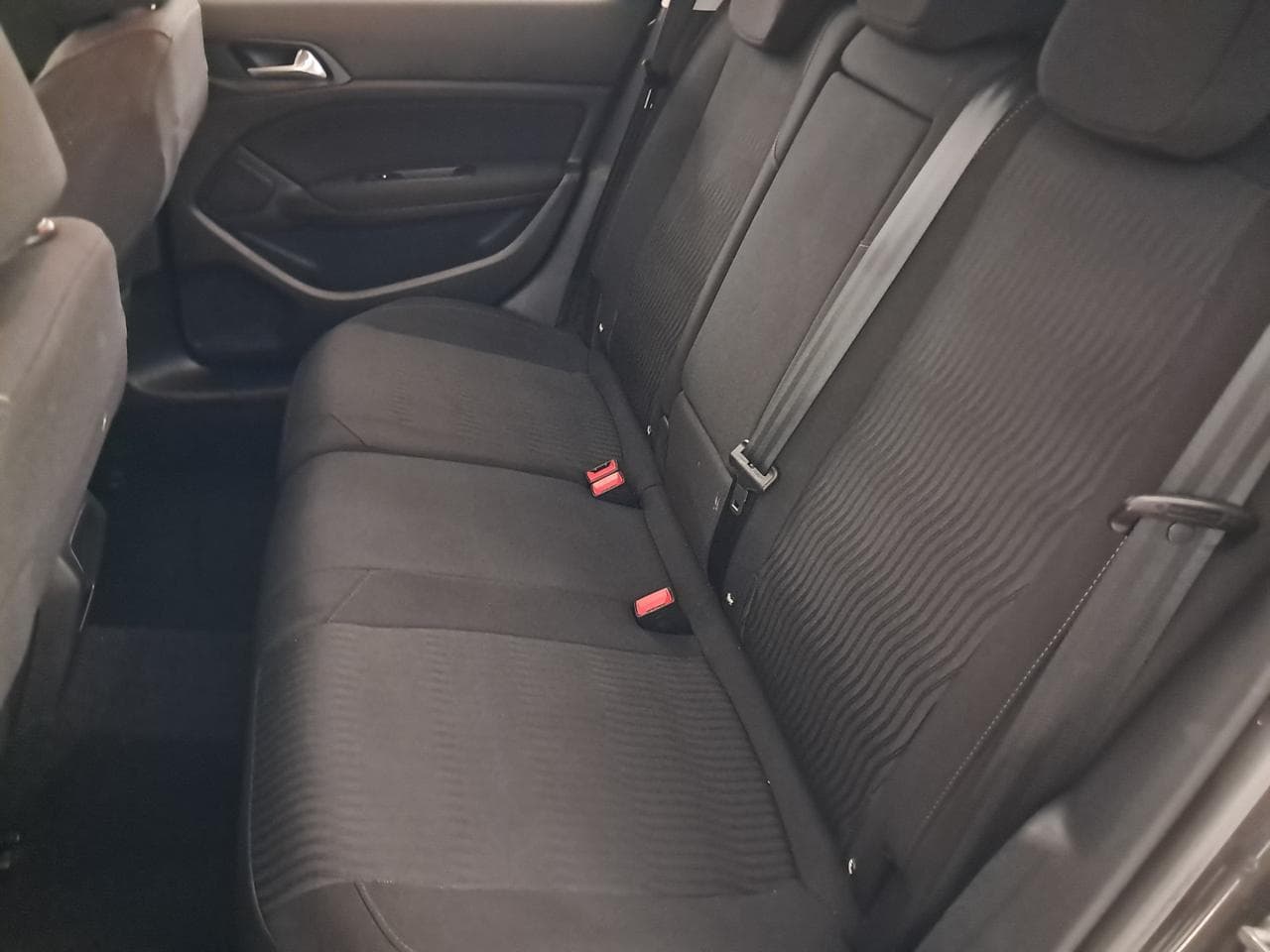 2017 Peugeot 308 - 15