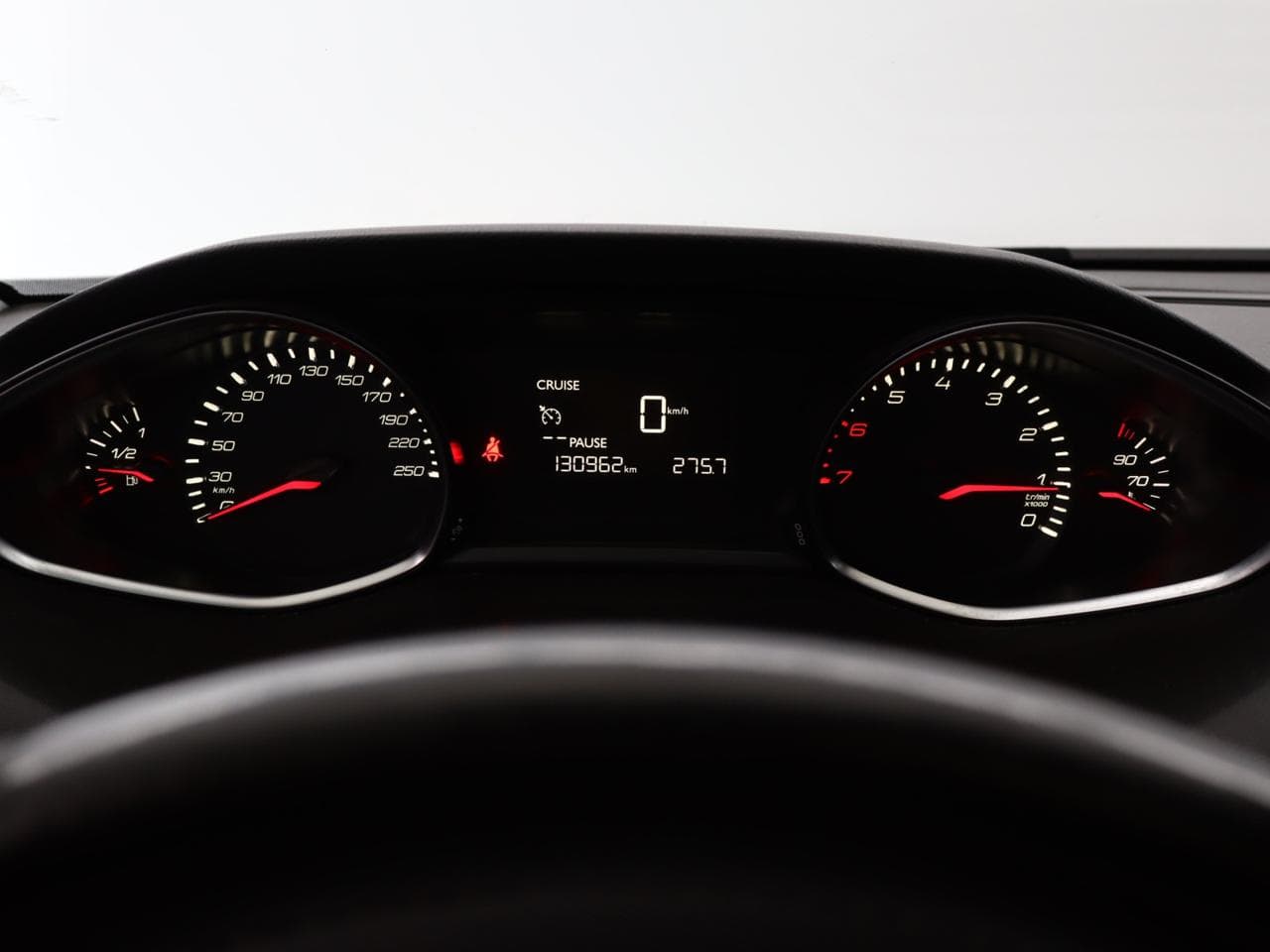 2015 Peugeot 308 - 15