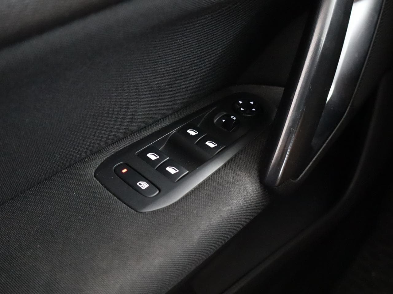 2015 Peugeot 308 - 19