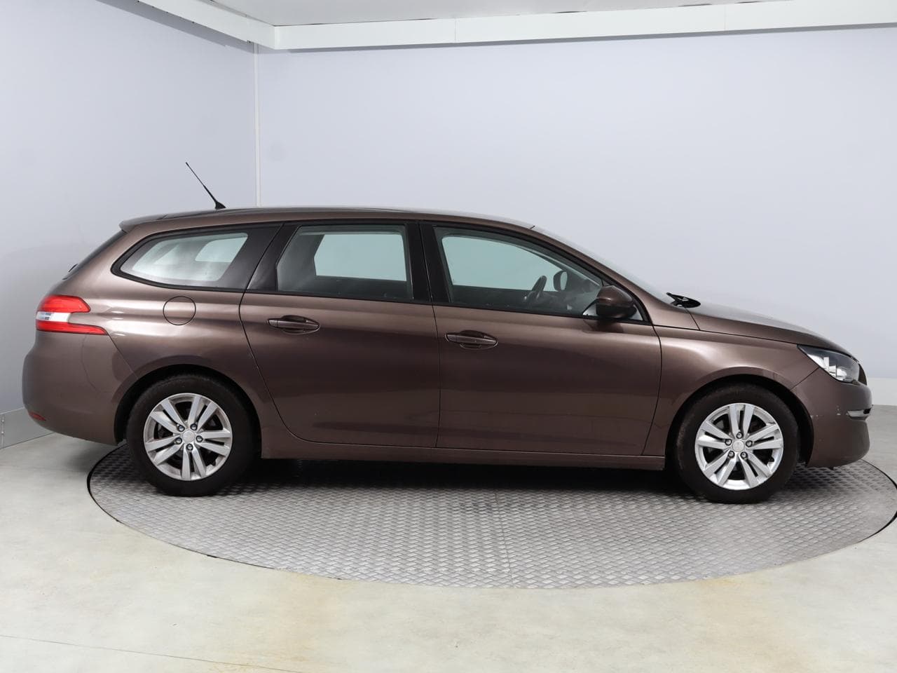 2015 Peugeot 308 - 8