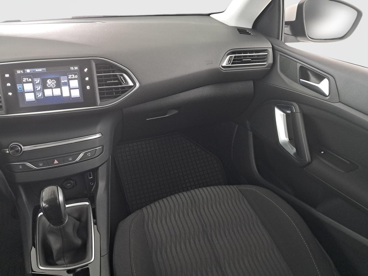 2017 Peugeot 308 - 11