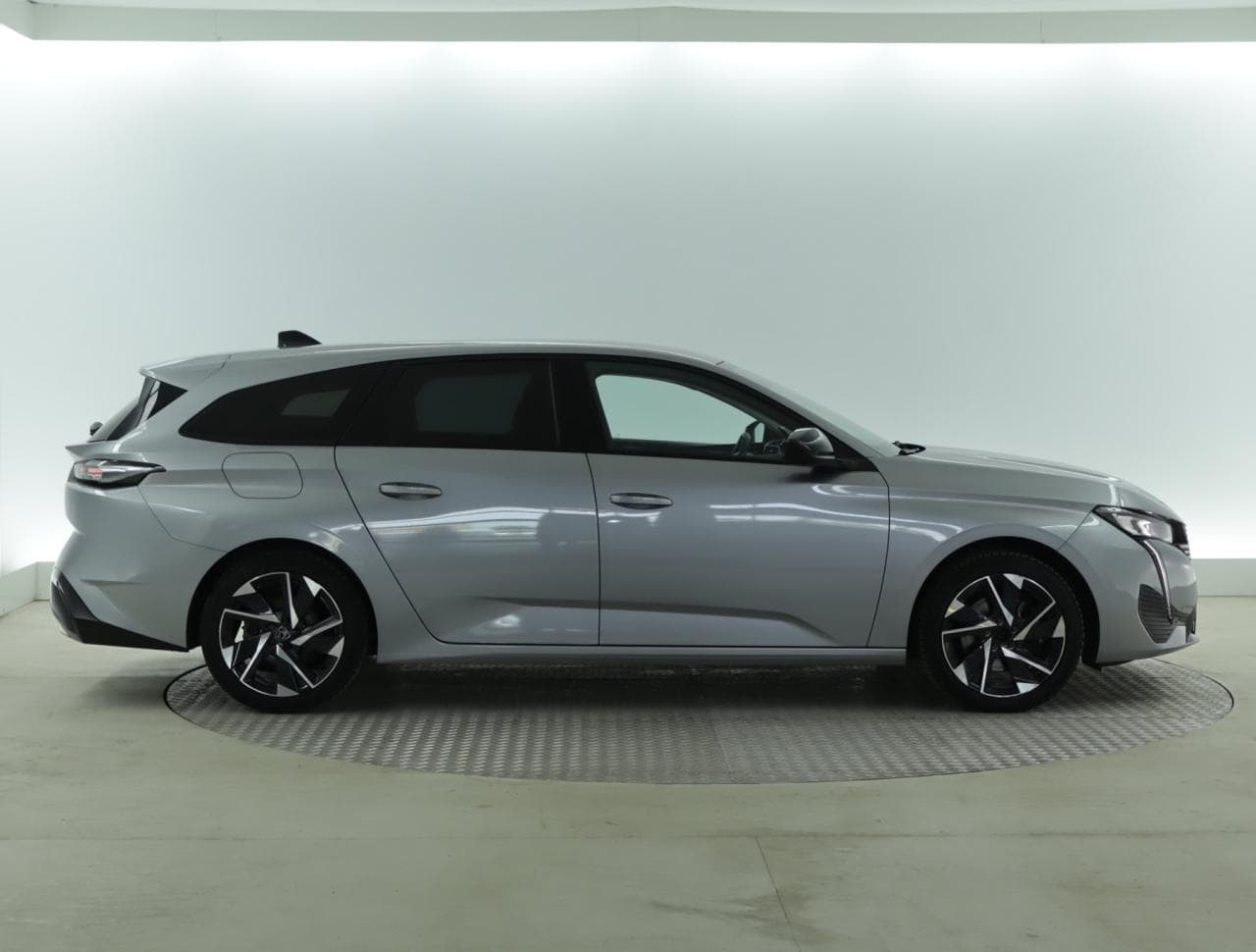 2023 Peugeot 308 - 8