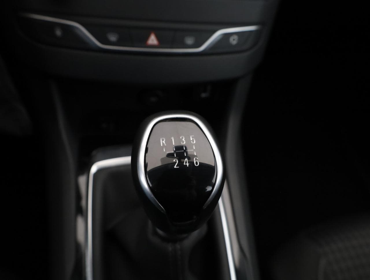 2020 Peugeot 308 - 20