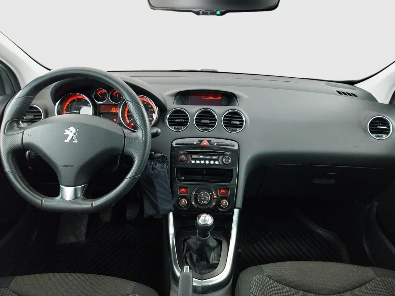 2013 Peugeot 308 - 10