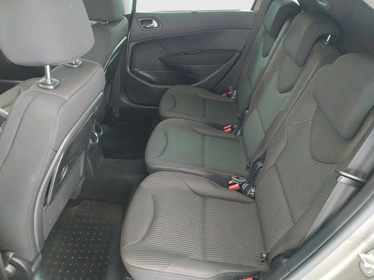 2013 Peugeot 308 - 15