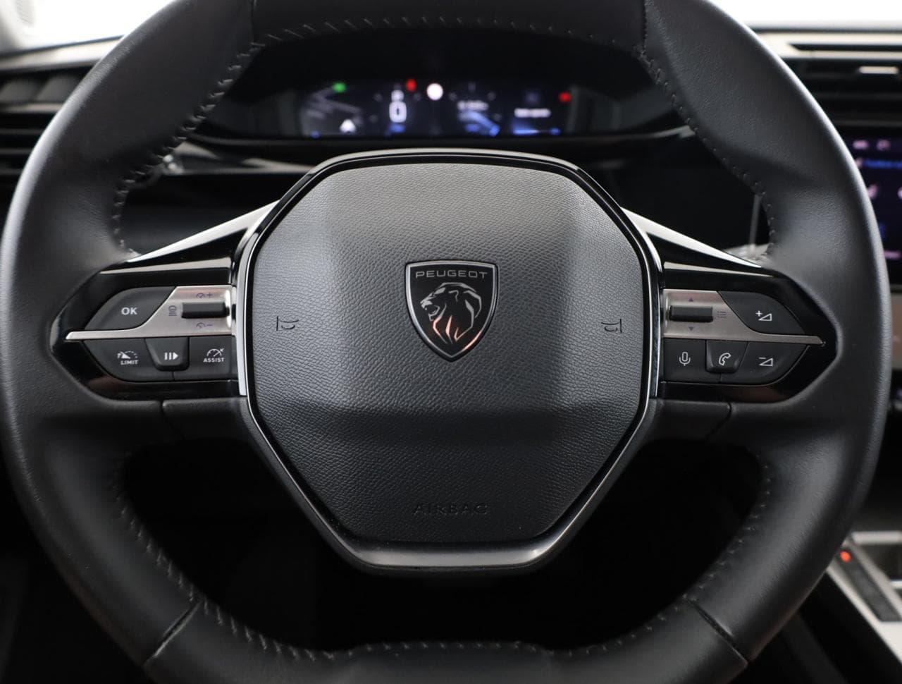 2023 Peugeot 308 - 17