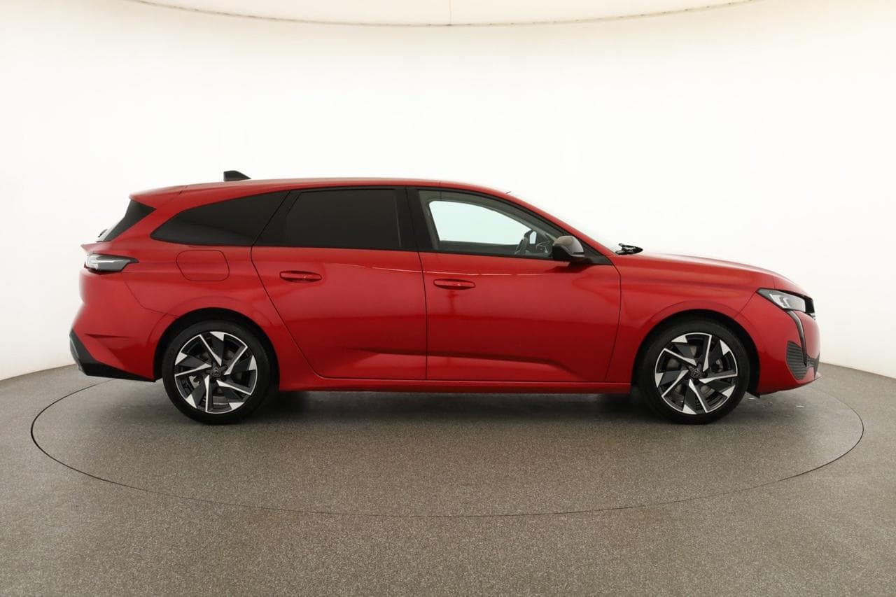 2023 Peugeot 308 - 8
