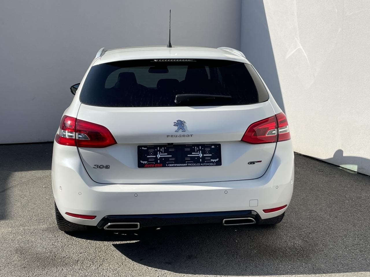 2017 Peugeot 308 - 5