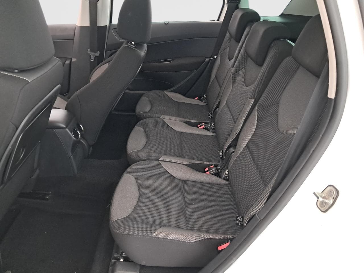 2012 Peugeot 308 - 15