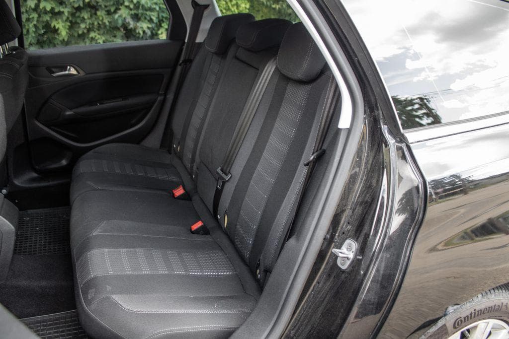 2016 Peugeot 308 - 19