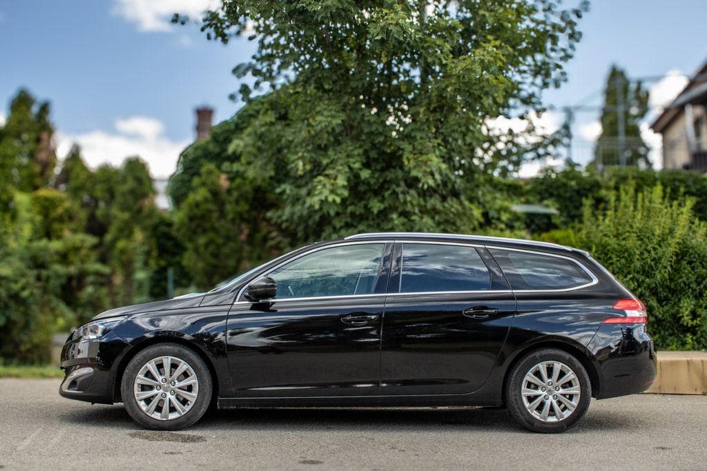 2016 Peugeot 308 - 8