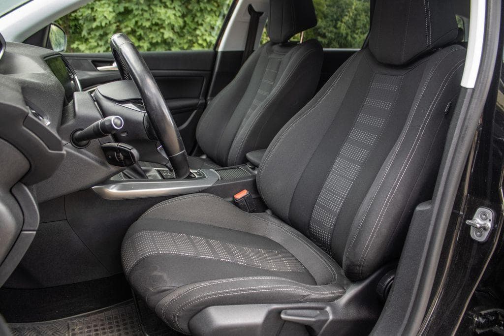 2016 Peugeot 308 - 11