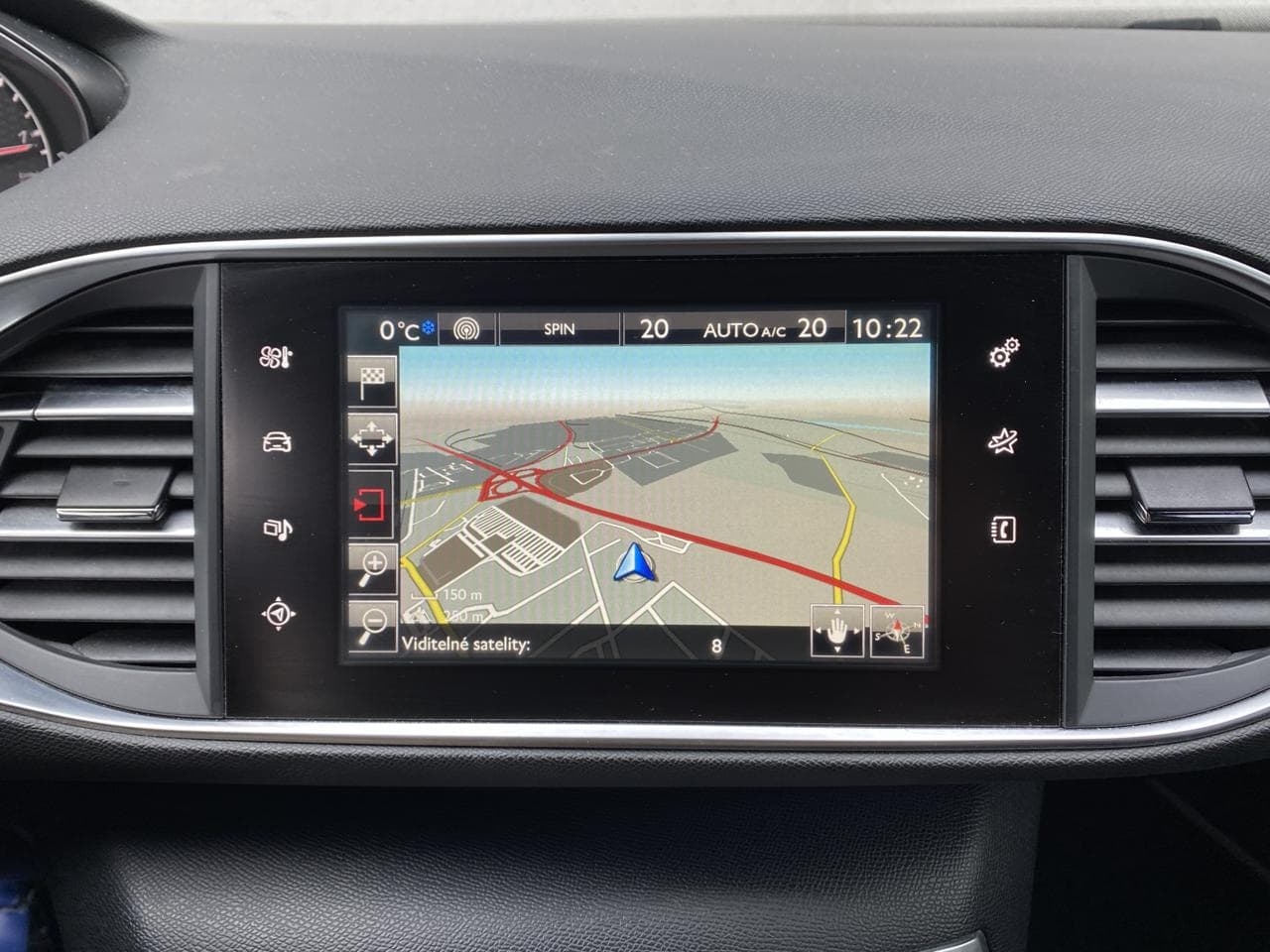 2016 Peugeot 308 - 16
