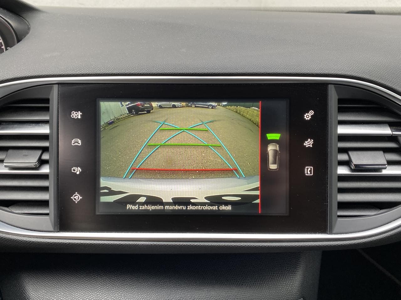 2016 Peugeot 308 - 18