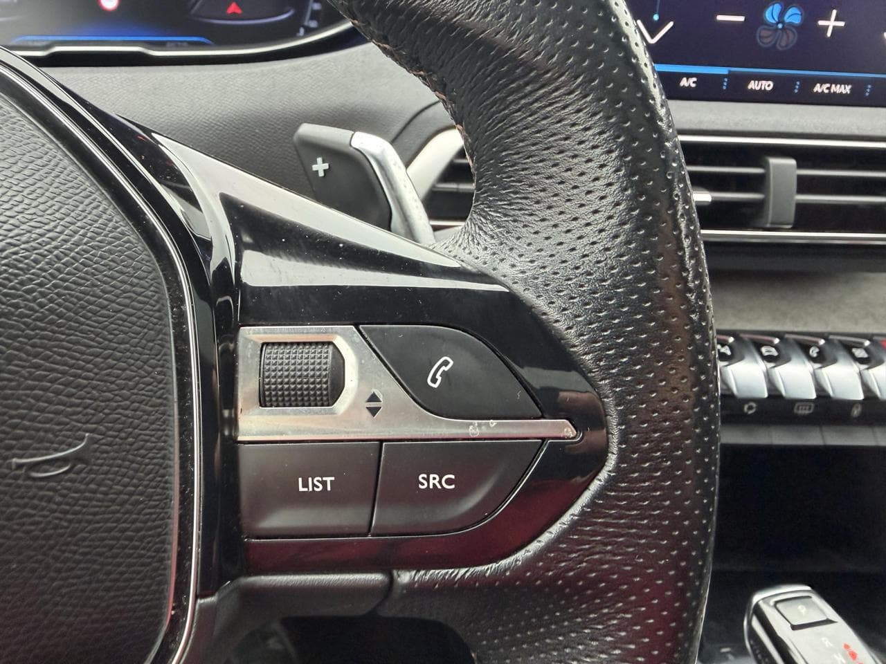 2018 Peugeot 3008 - 12