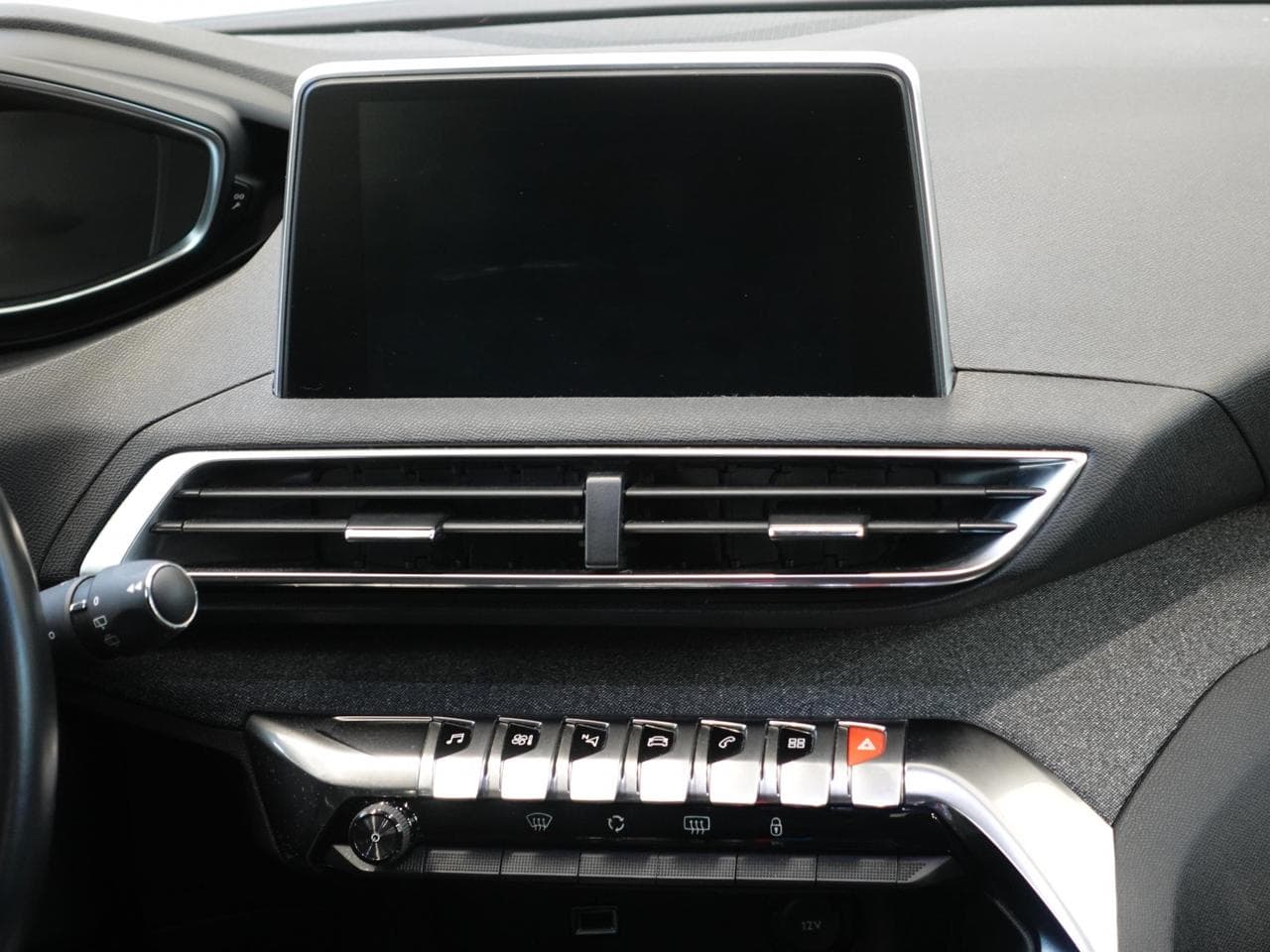 2019 Peugeot 3008 - 9