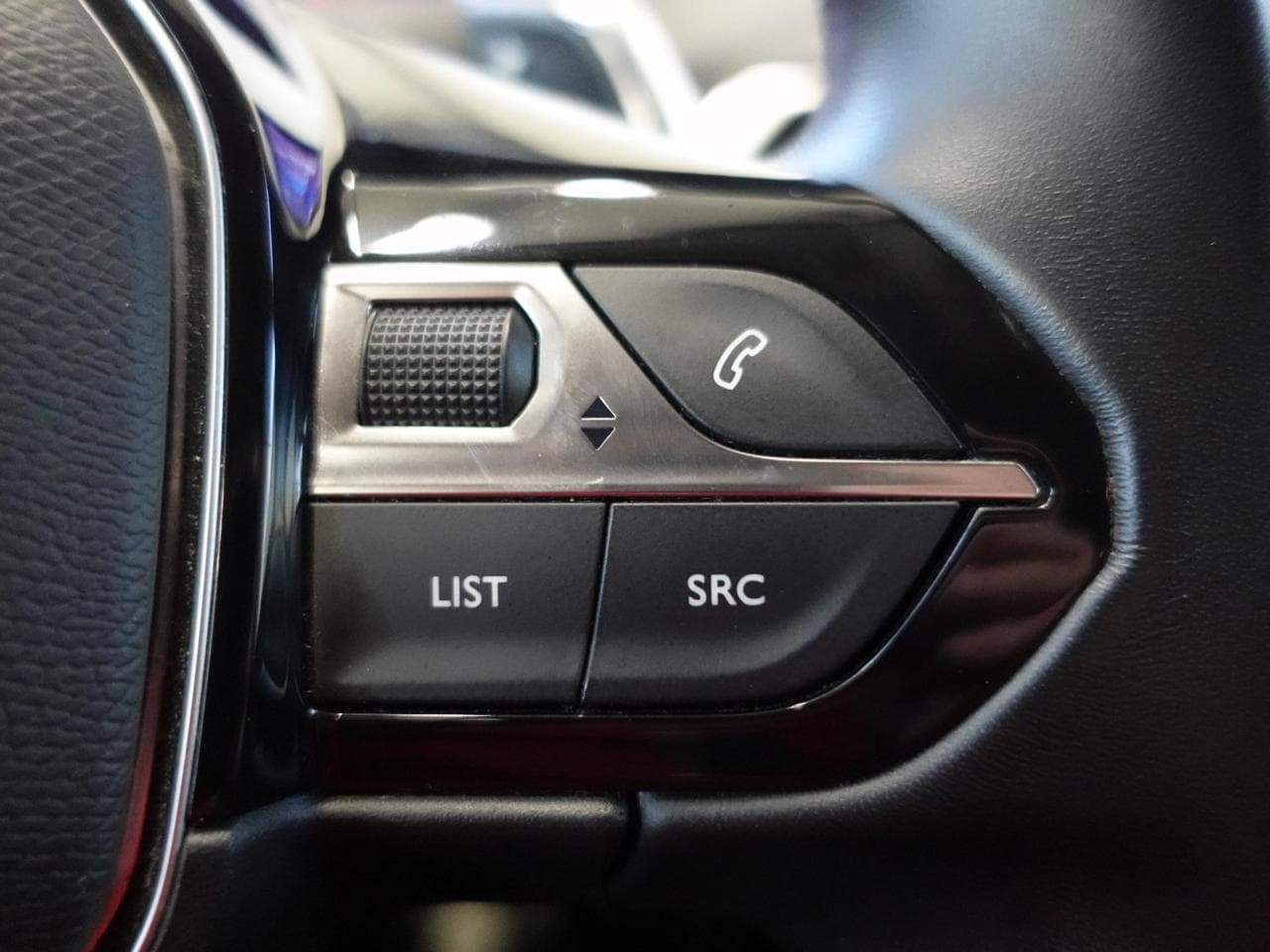 2019 Peugeot 3008 - 17