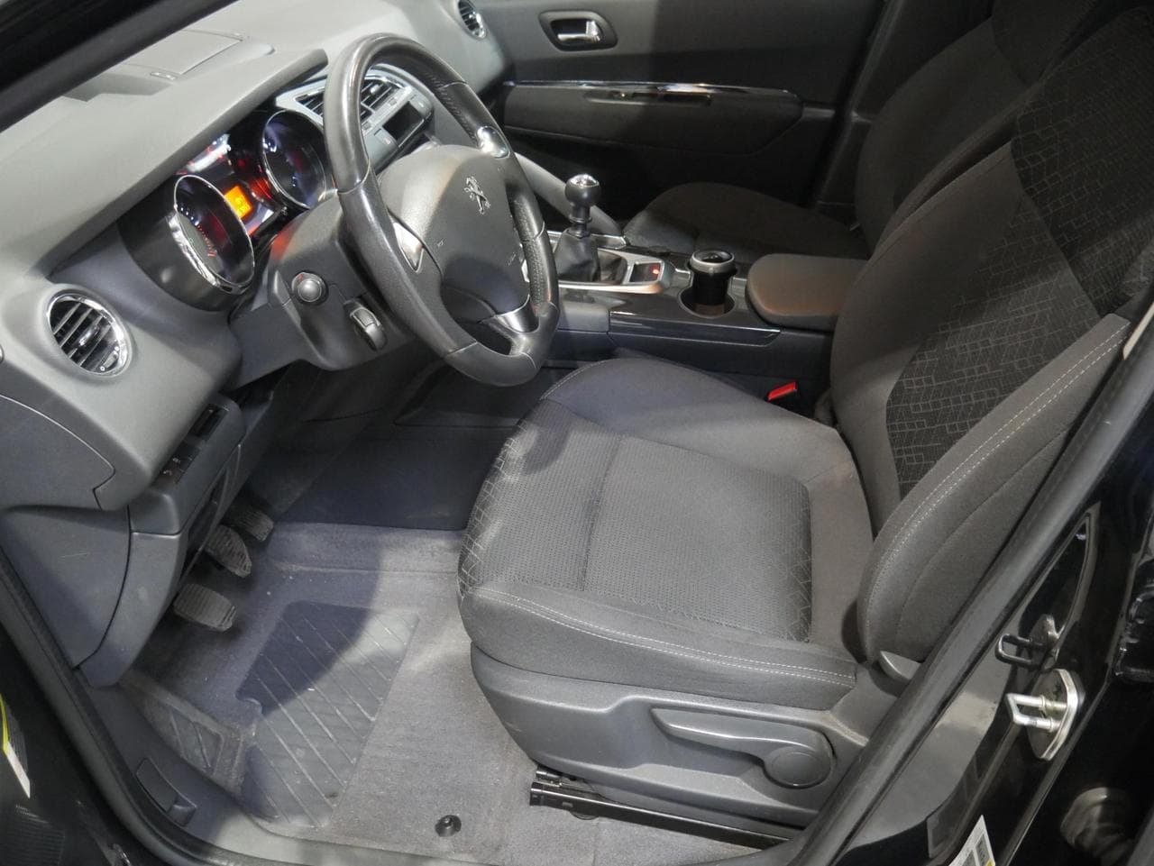 2014 Peugeot 3008 - 9