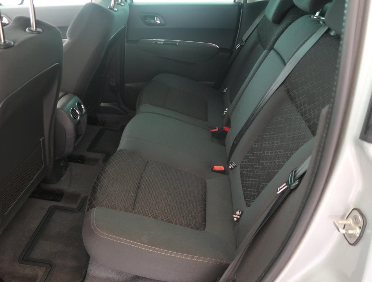 2015 Peugeot 3008 - 15