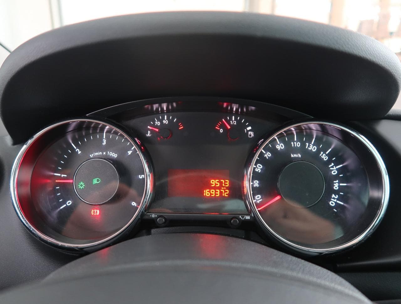 2012 Peugeot 3008 - 17