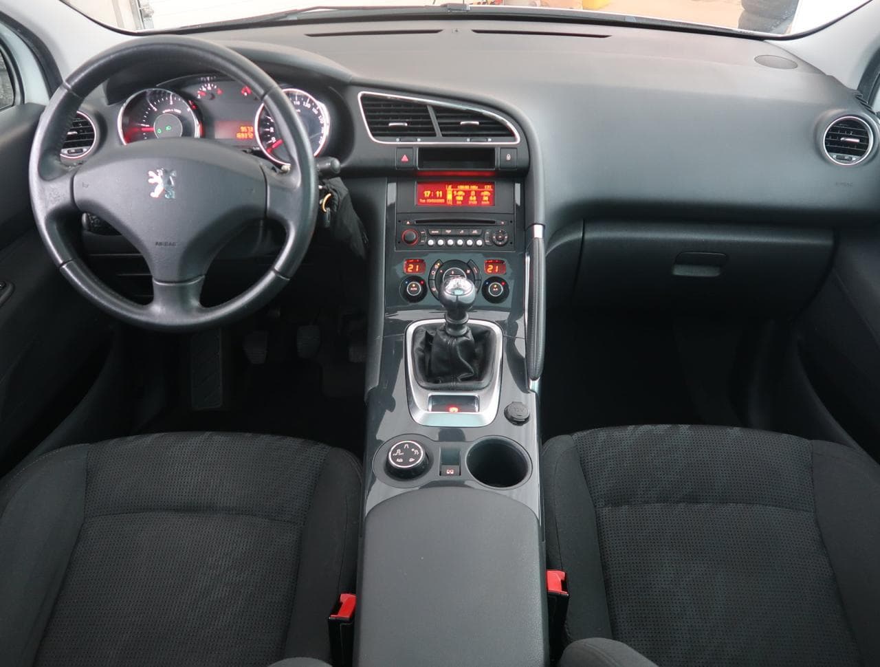 2012 Peugeot 3008 - 10