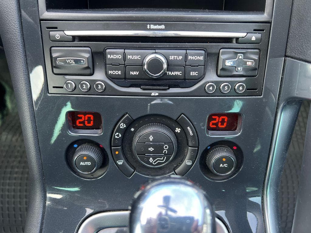 2010 Peugeot 3008 - 10