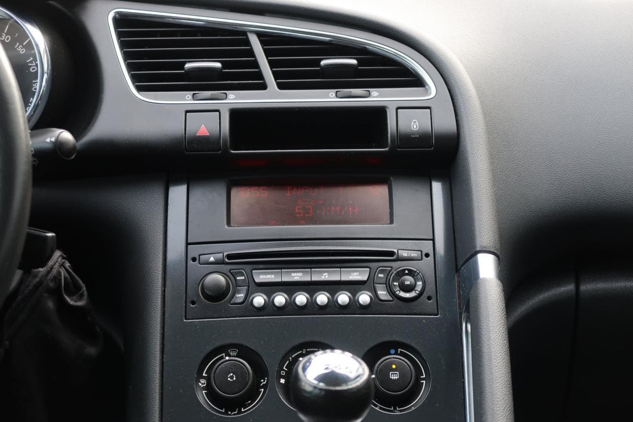 2011 Peugeot 3008 - 18