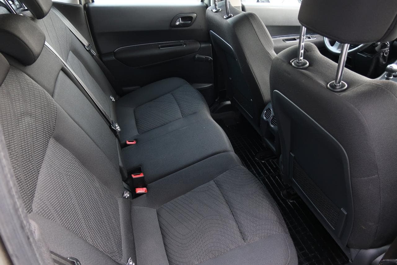 2011 Peugeot 3008 - 13