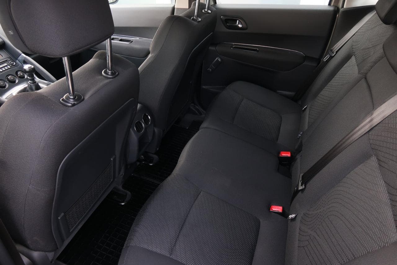 2011 Peugeot 3008 - 15