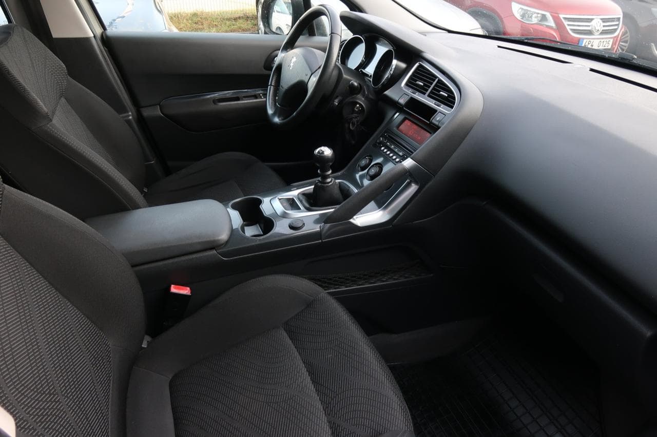 2011 Peugeot 3008 - 12