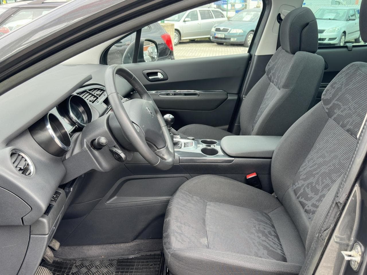 2012 Peugeot 3008 - 11