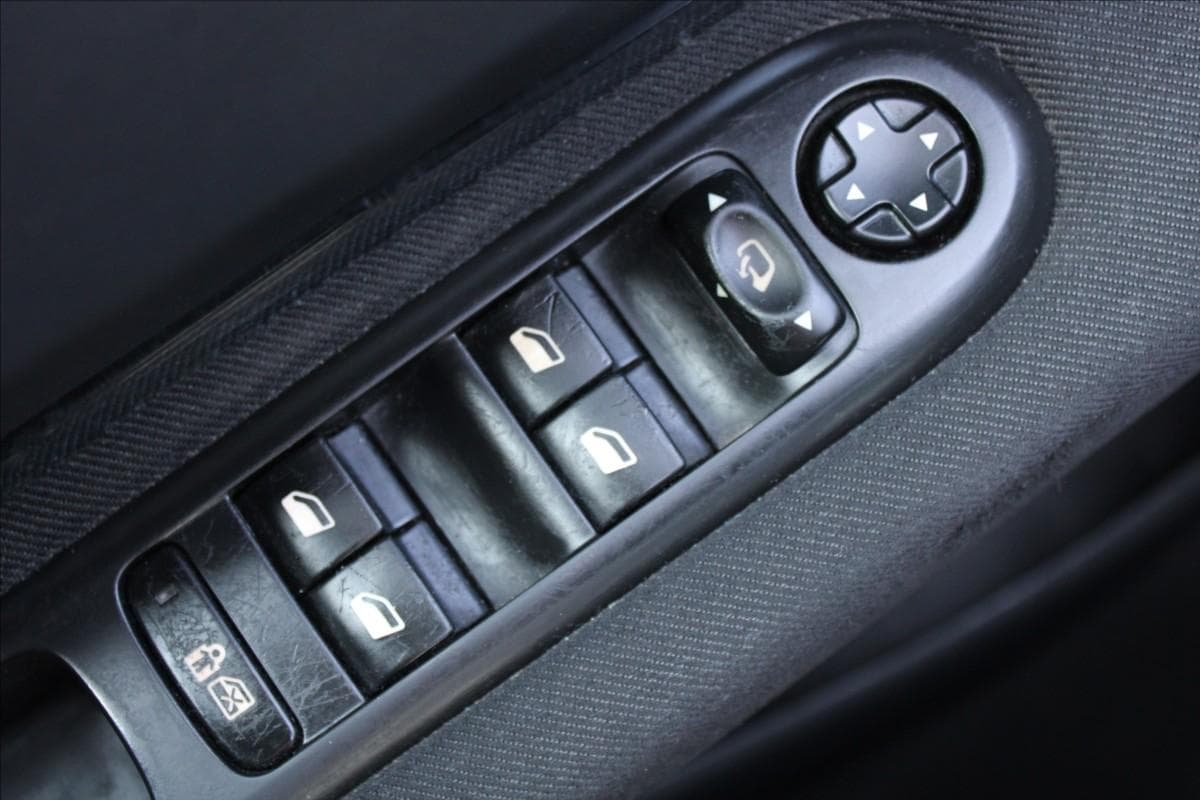 2010 Peugeot 3008 - 16