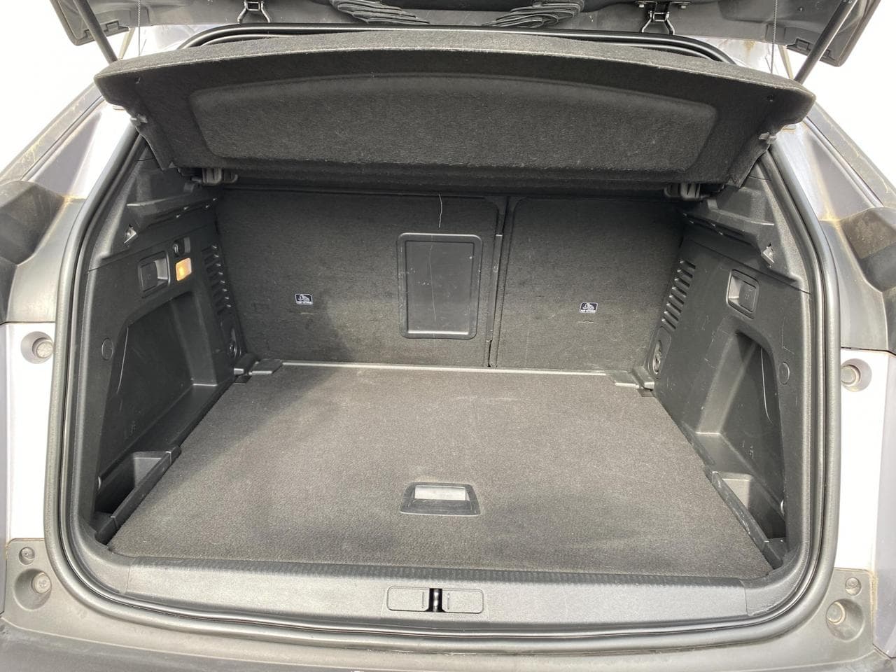 2021 Peugeot 3008 - 8