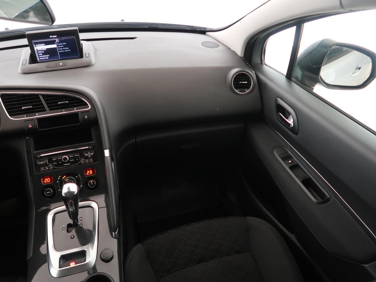 2014 Peugeot 3008 - 11