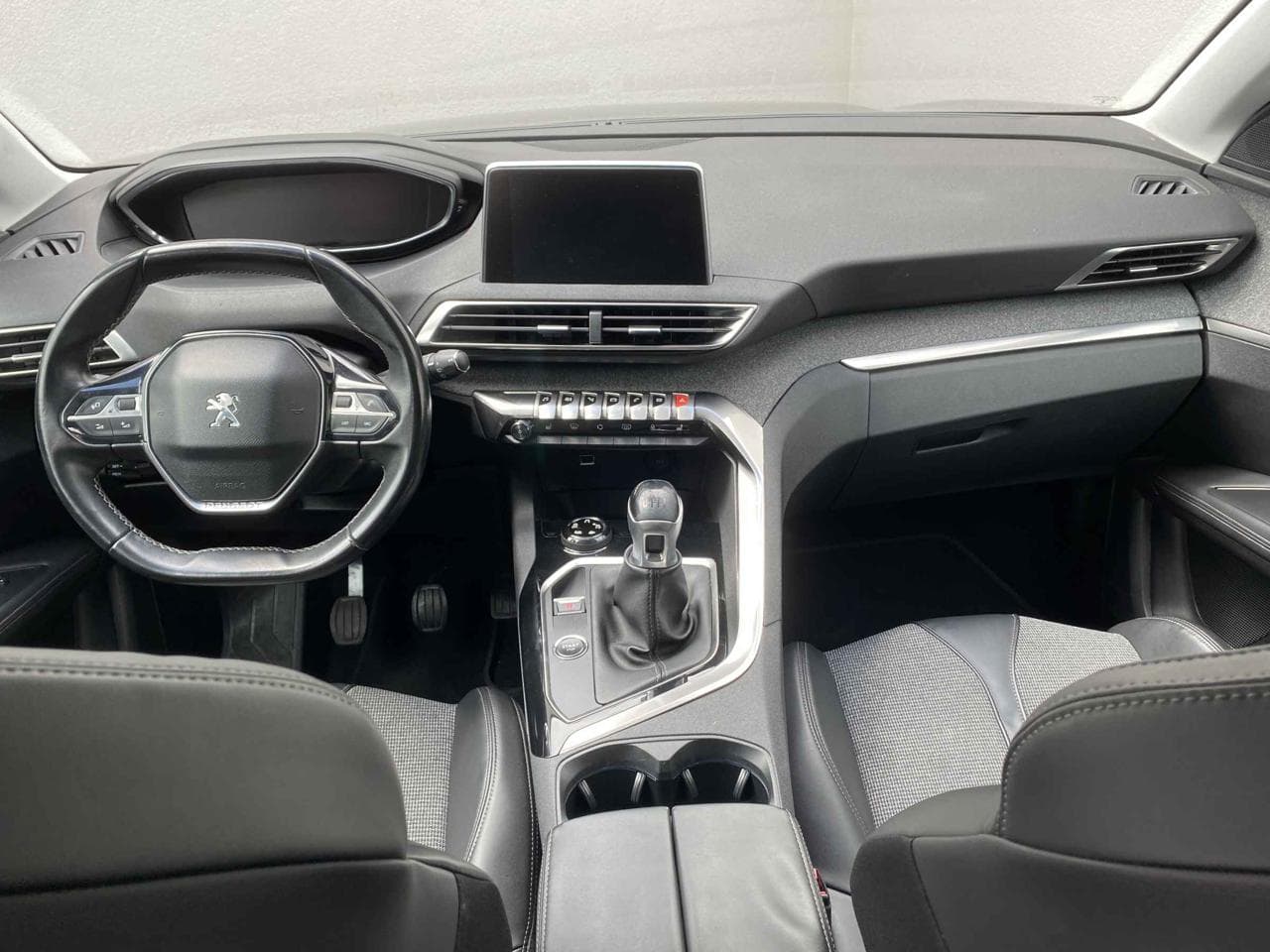 2018 Peugeot 3008 - 14