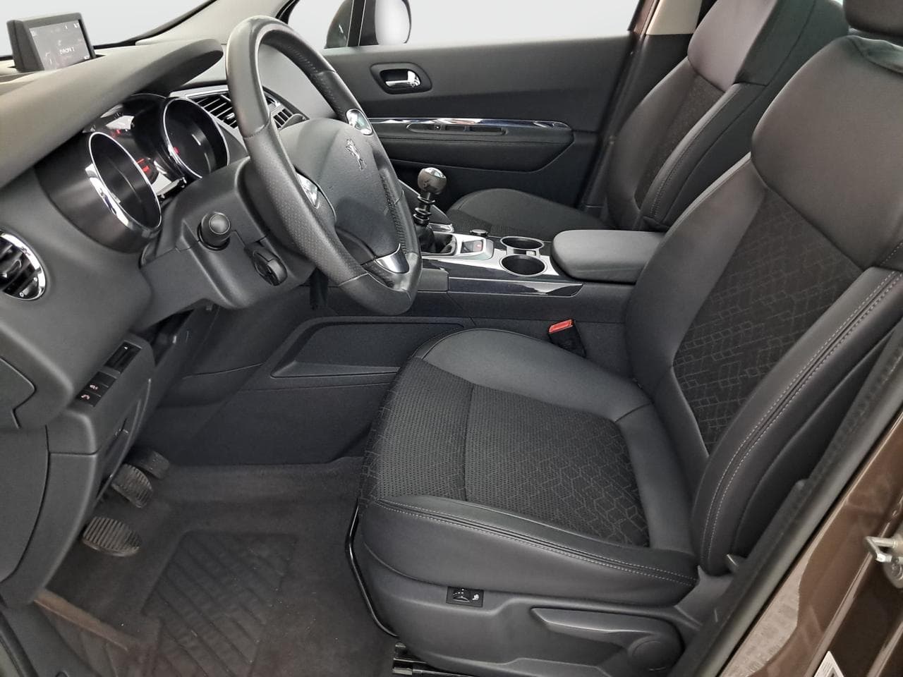 2014 Peugeot 3008 - 16