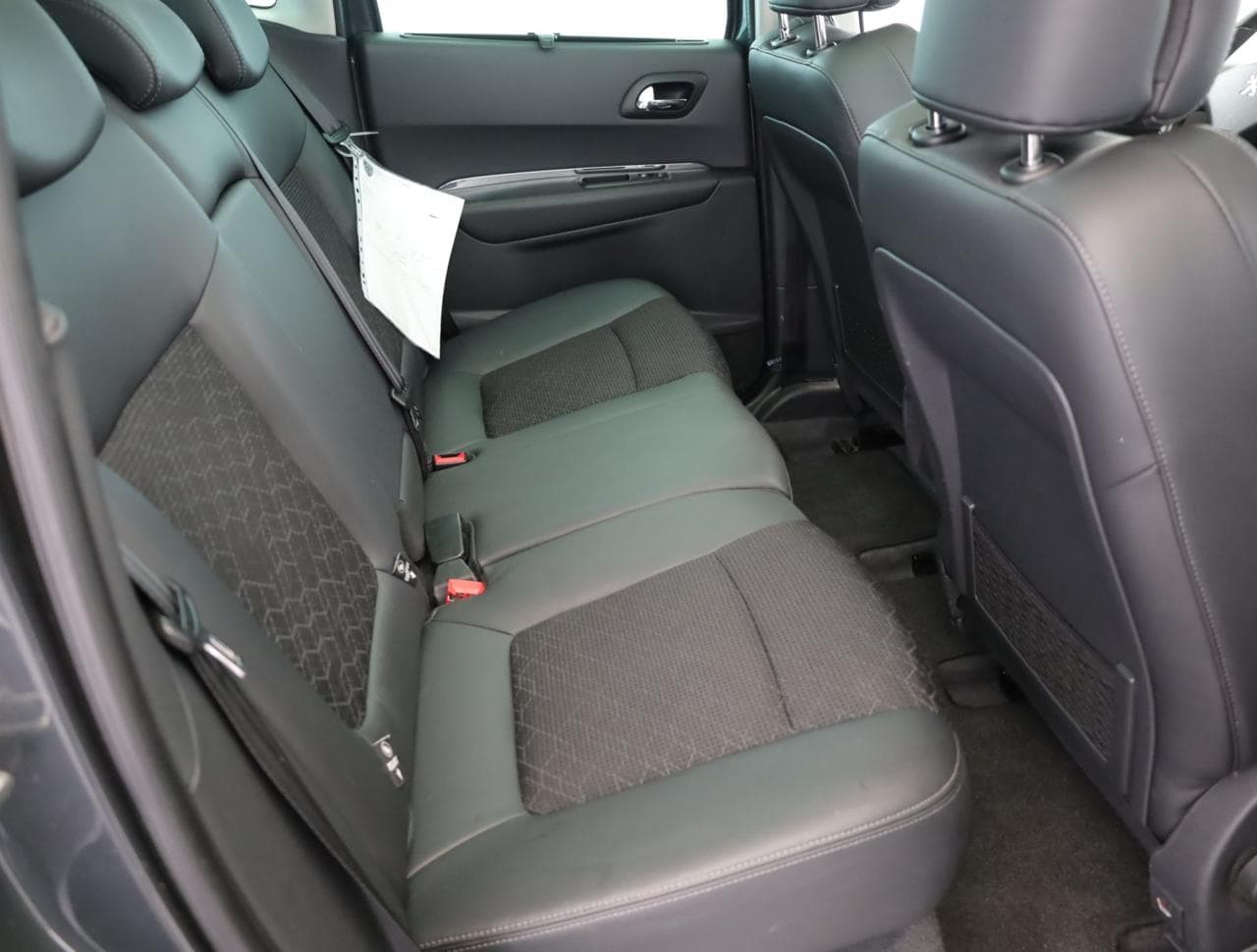 2015 Peugeot 3008 - 11