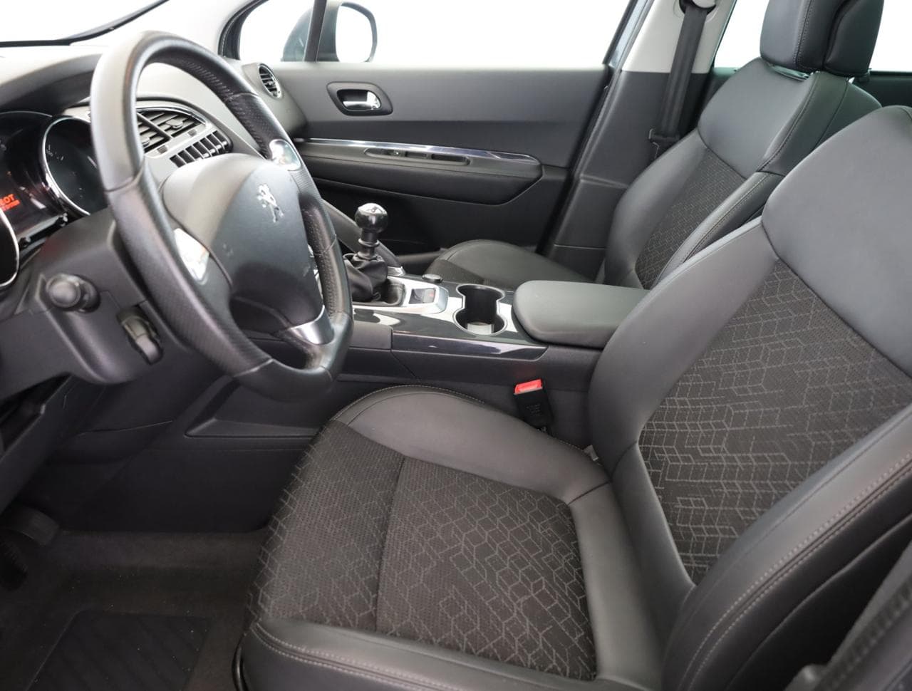 2015 Peugeot 3008 - 13