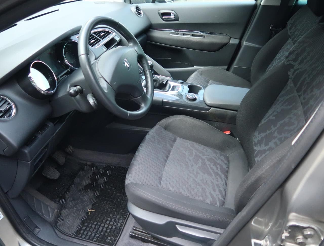 2010 Peugeot 3008 - 16