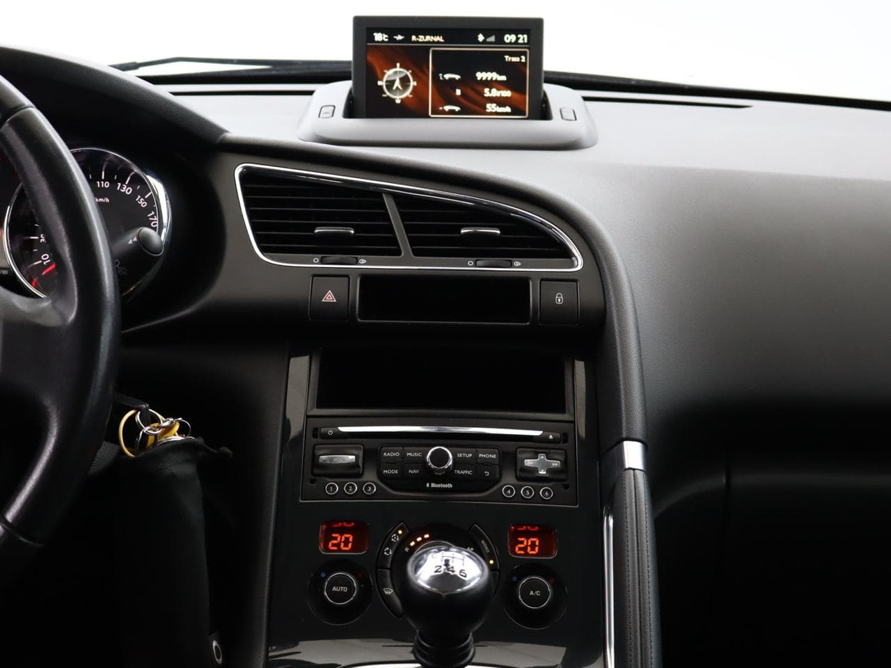 2015 Peugeot 3008 - 16