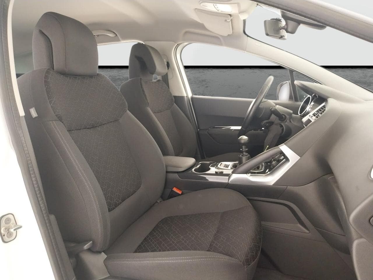 2015 Peugeot 3008 - 12