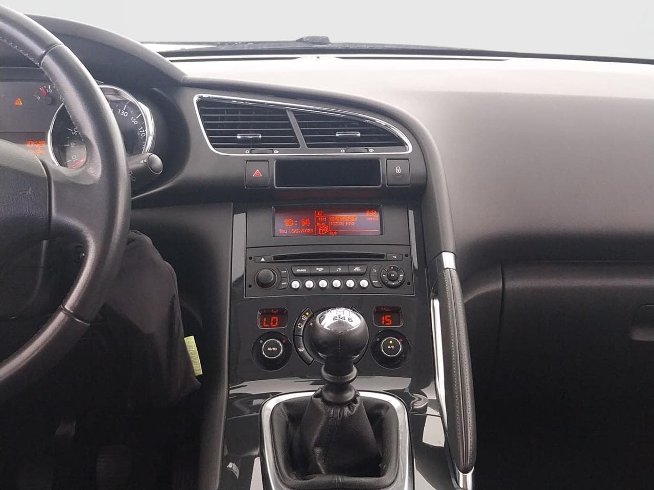 2015 Peugeot 3008 - 18