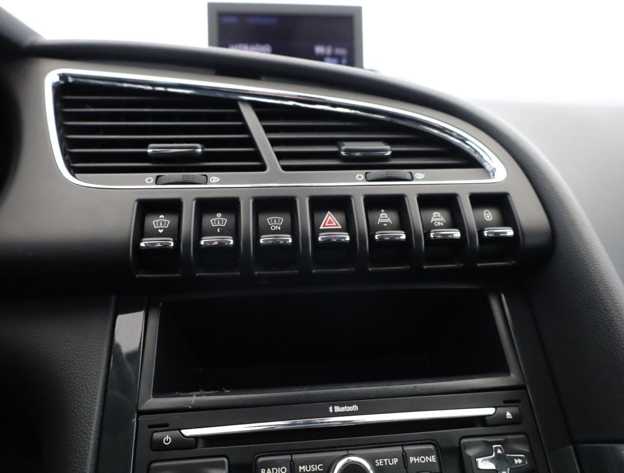 2012 Peugeot 3008 - 16