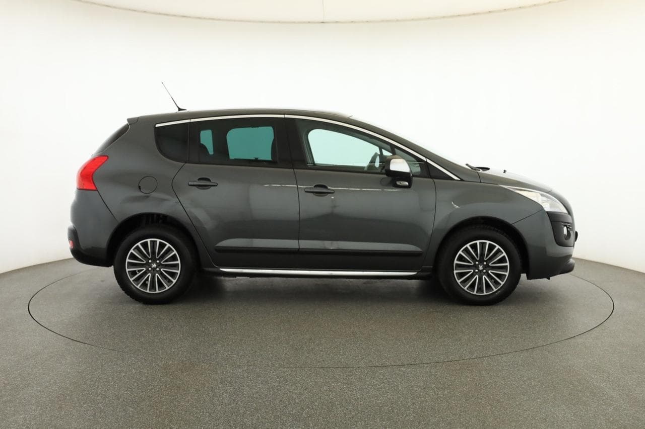 2012 Peugeot 3008 - 8