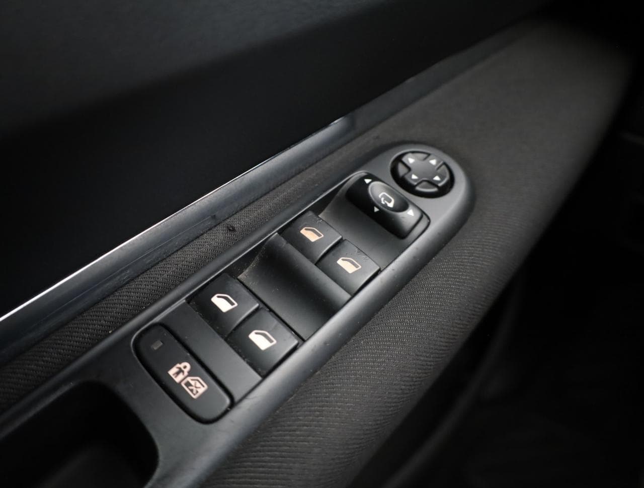 2012 Peugeot 3008 - 19