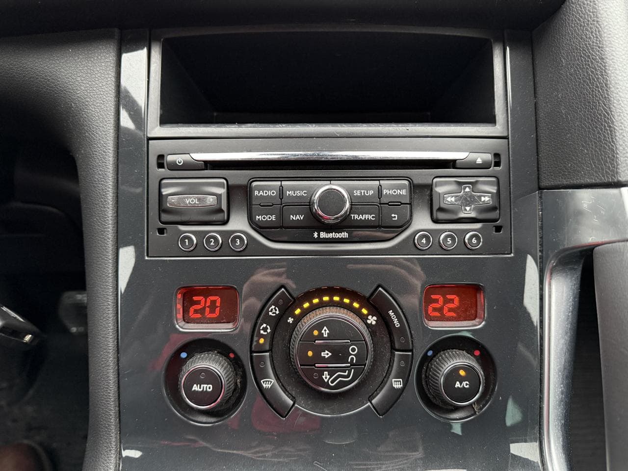 2016 Peugeot 3008 - 15