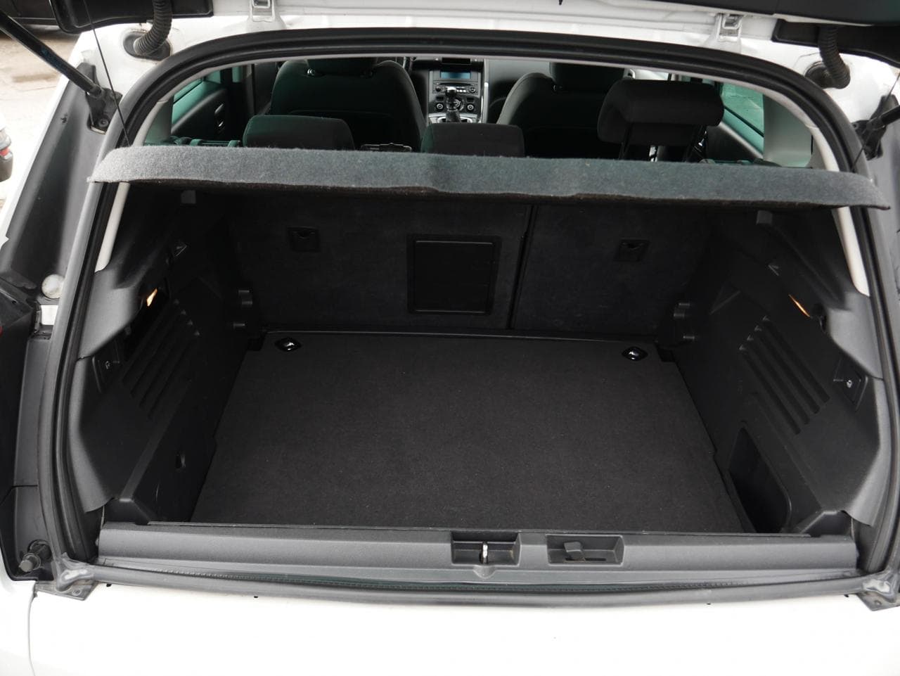 2012 Peugeot 3008 - 7