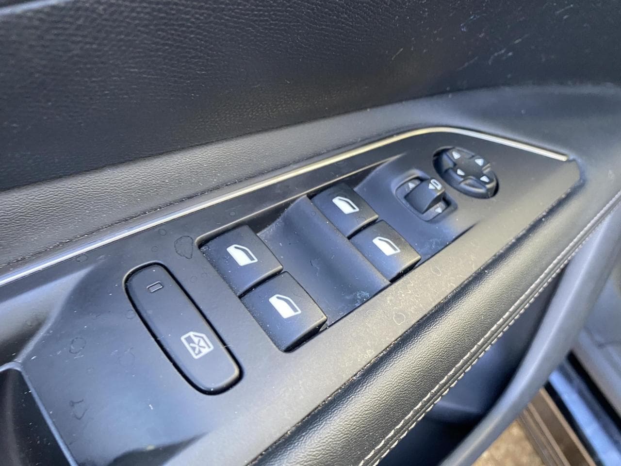 2019 Peugeot 3008 - 13