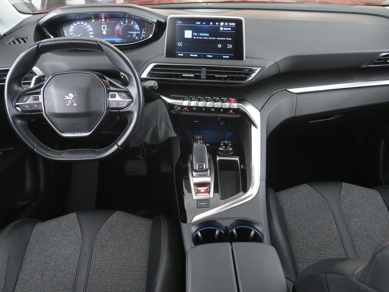2020 Peugeot 3008 - 10