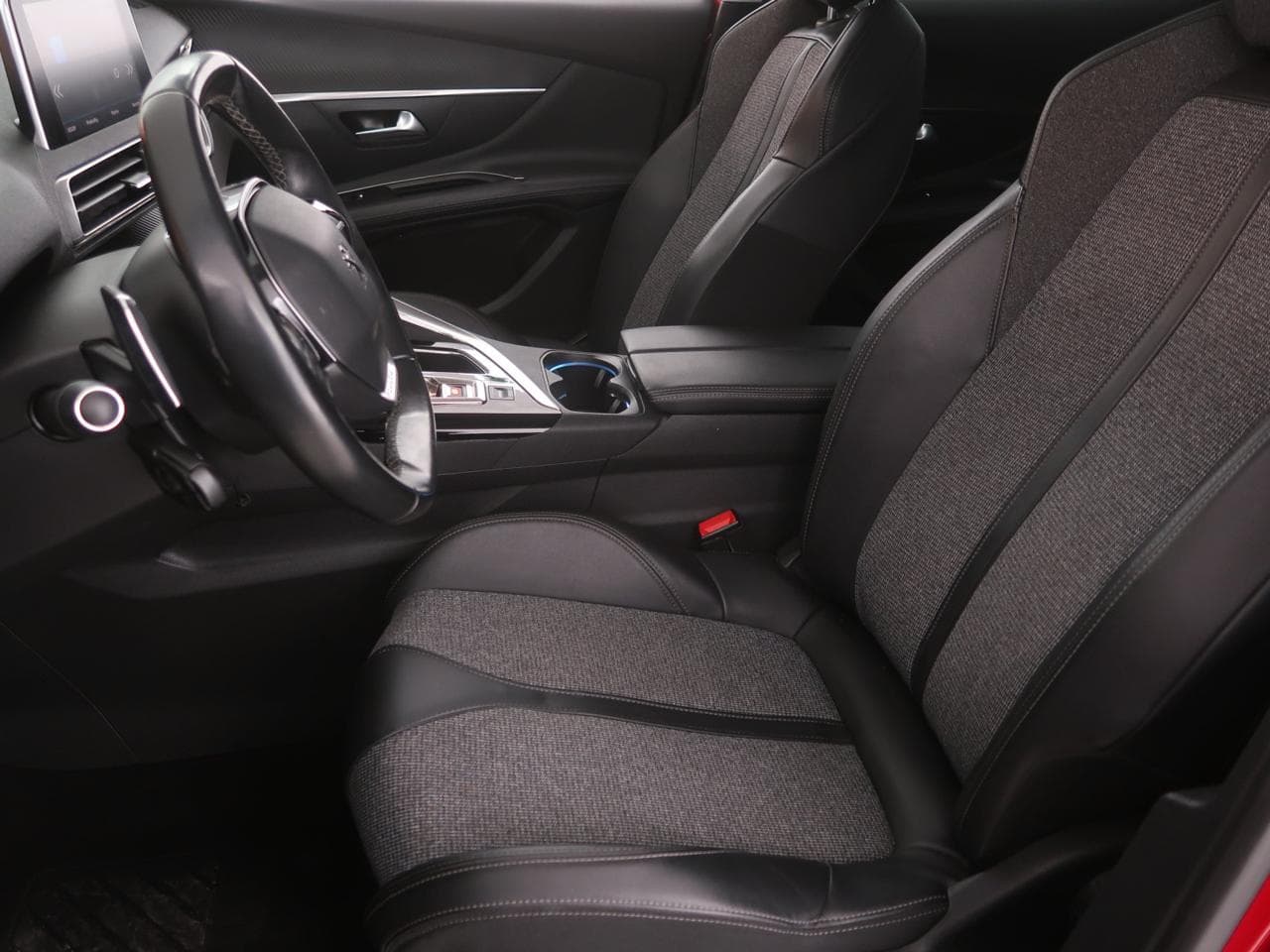2020 Peugeot 3008 - 16